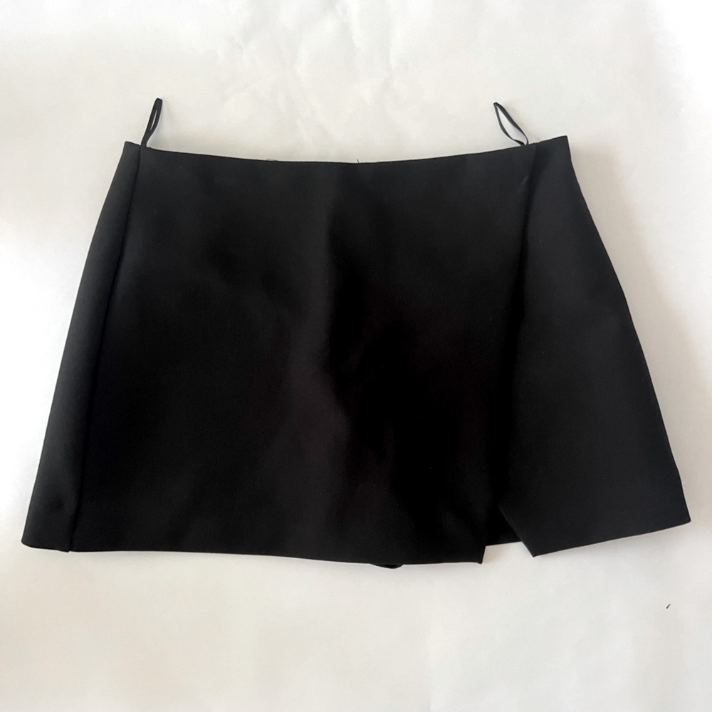 Zara Black Skort with Side Zipper